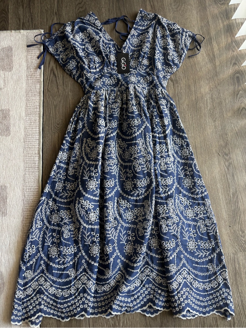 NWT Gigio Navy Blue and White Floral Eyelet Dress